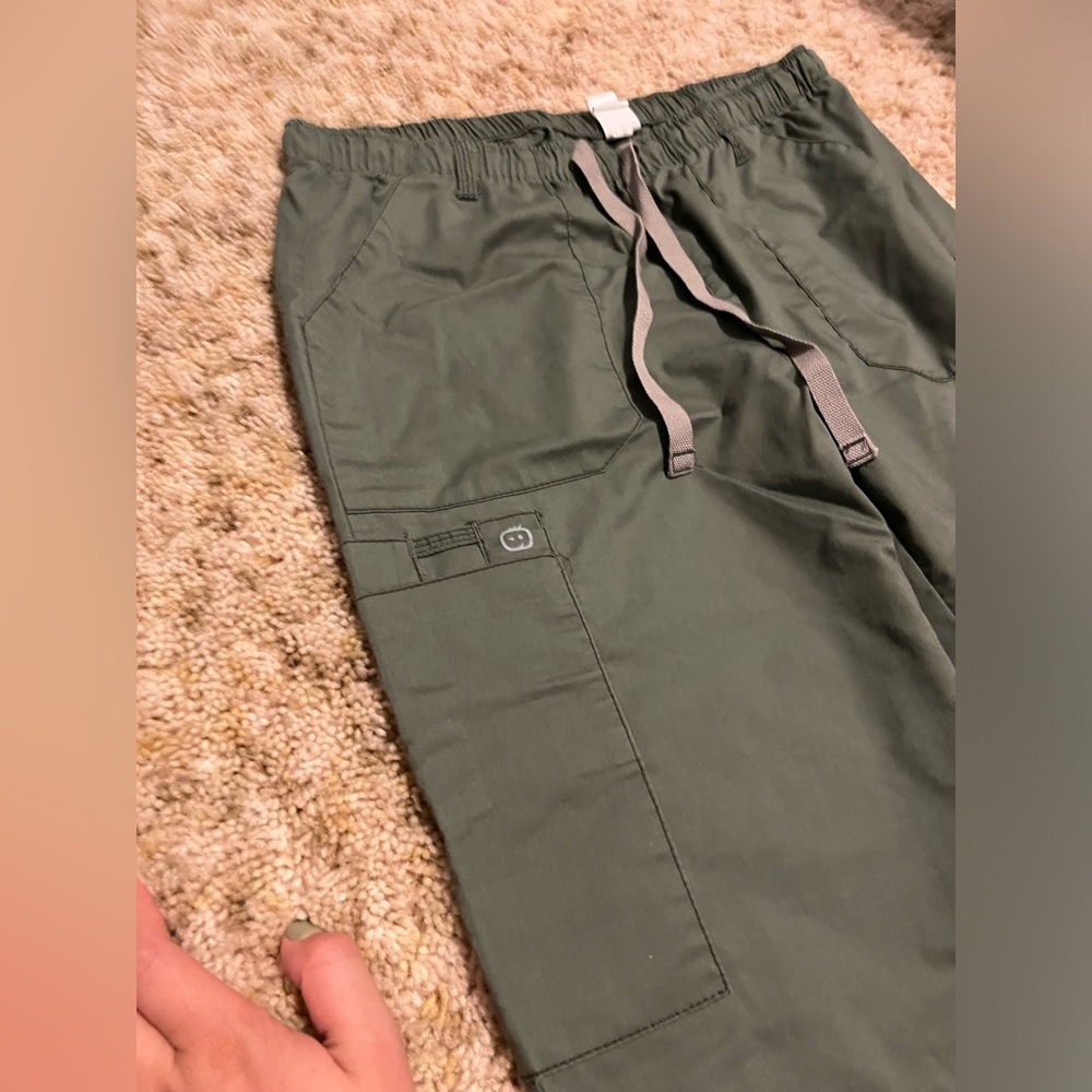 Wonder, wink size, tall, medium, olive, green scrubs, barely used